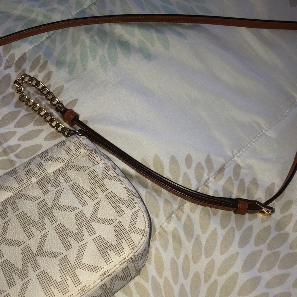 Michael Kors crossbody bag - Picture 4 of 7
